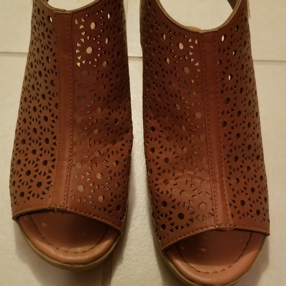 Girls sandals - Picture 2 of 2